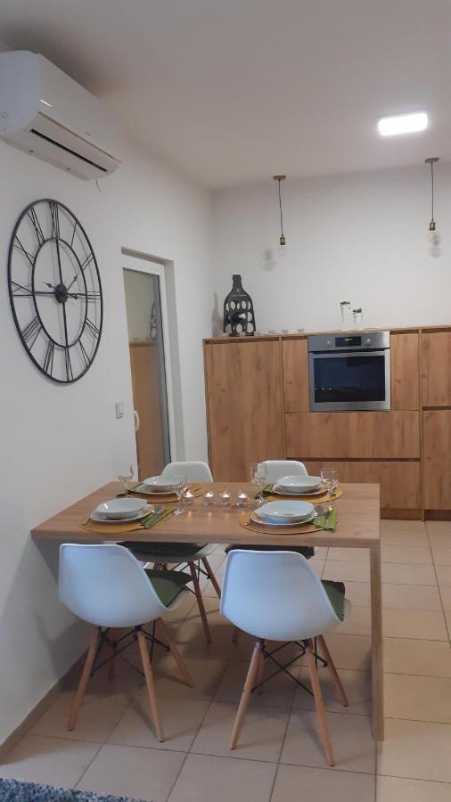 Oaza Klara Apartment Karlovac Exterior photo